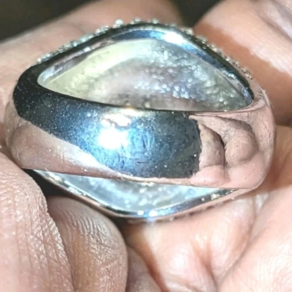 Elegant Silver Mens Ring Sz 9